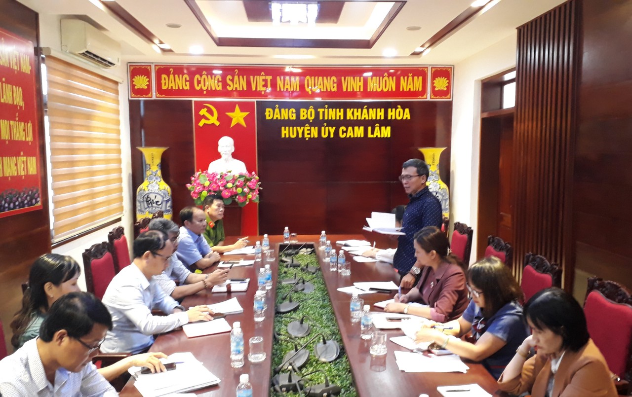 Ban Tuyên giáo Tỉnh ủy làm việc với Thường trực Huyện ủy Cam Lâm về công tác tuyên giáo
